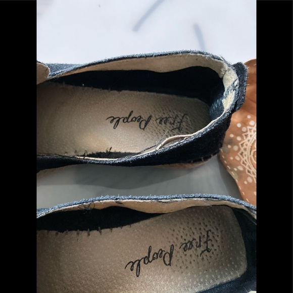 Free People Black Suede Leather loafers flats size 7 - Picture 3 of 9
